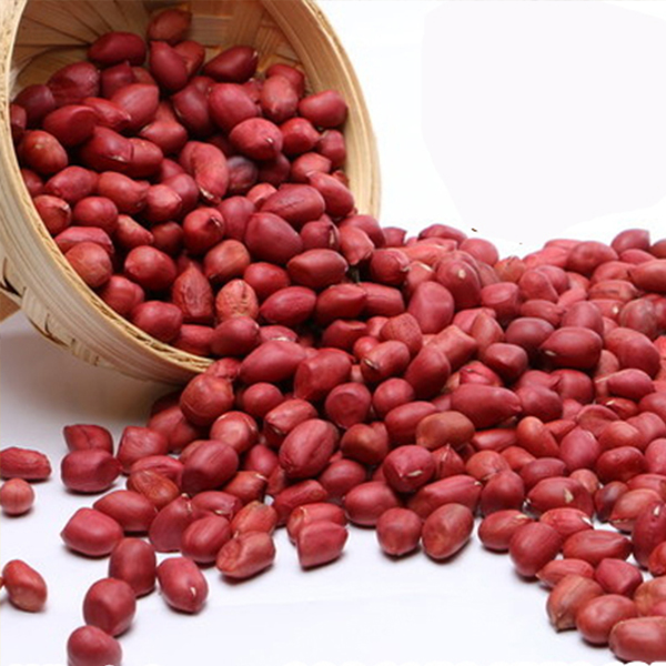 Raw peanuts